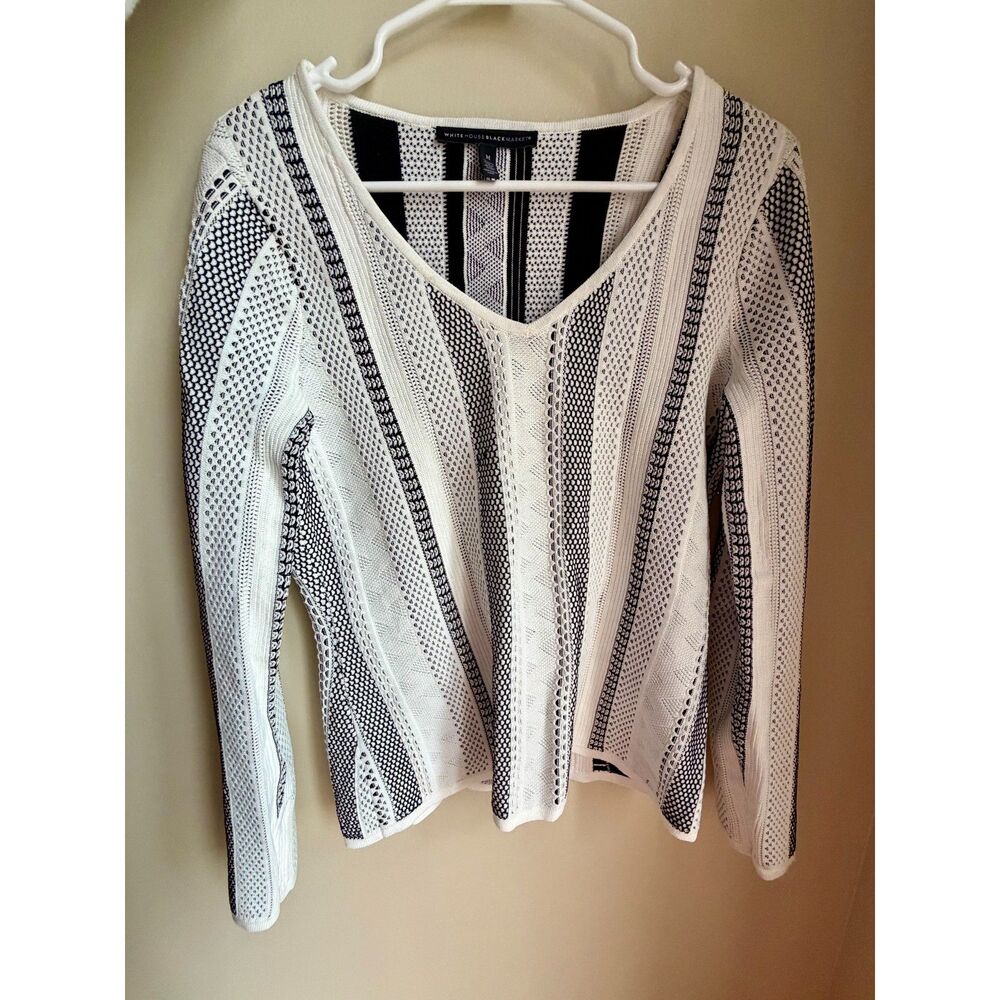 White House Black Market Black & White Ribbed Pointelle V-Neck Sweater – Medium